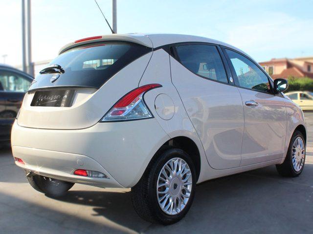 LANCIA Ypsilon 1.2 69 CV 5 porte GPL Ecochic Silver