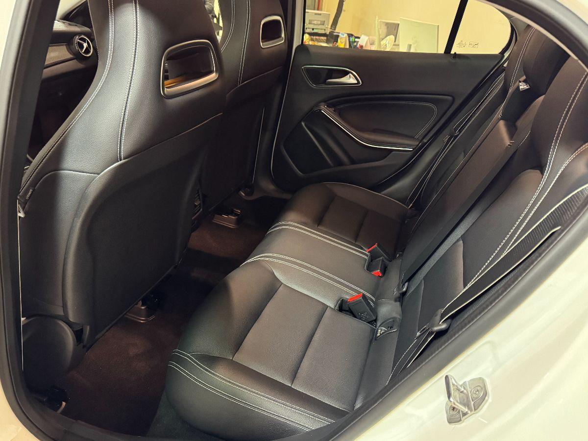 MERCEDES GLA 200 d Automatic Premium Edition Solo 67.000km Tetto