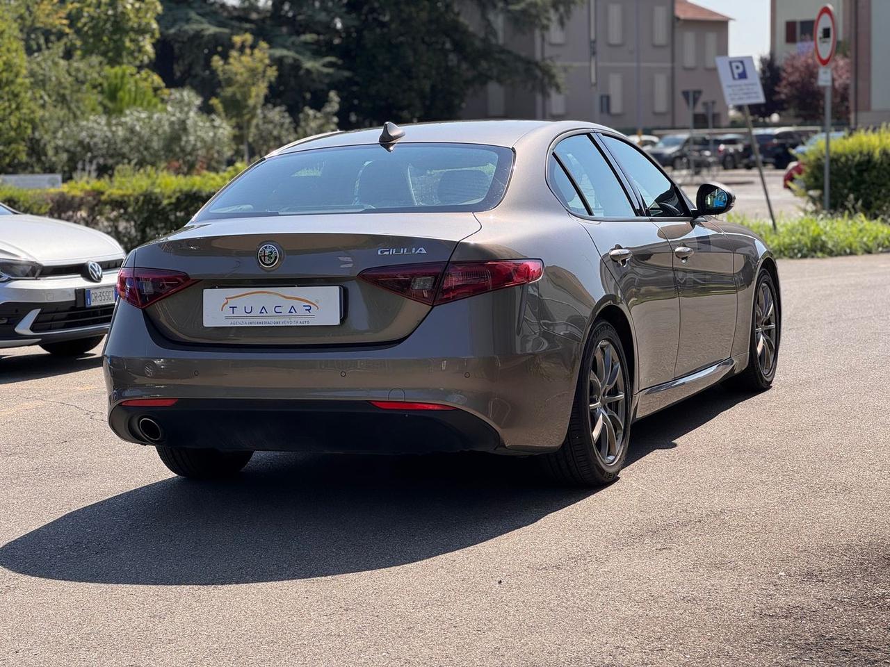 Alfa Romeo Giulia Business 2.2 JTD ECO #11882