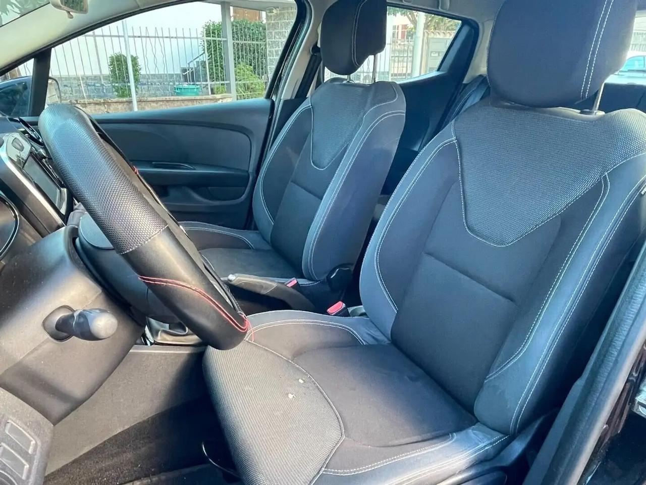 Renault Clio 1.2 75 CV 5 porte