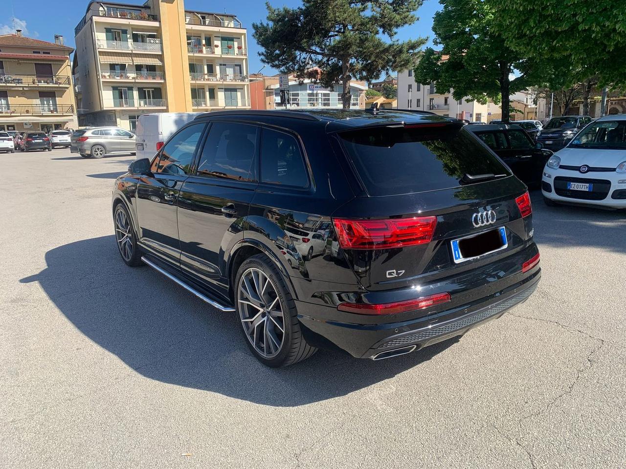 Audi Q7 3.0 50 TDI MHEV S Line