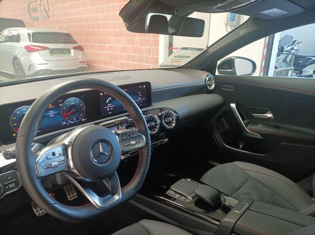 MERCEDES-BENZ CLA 250 Automatic Premium