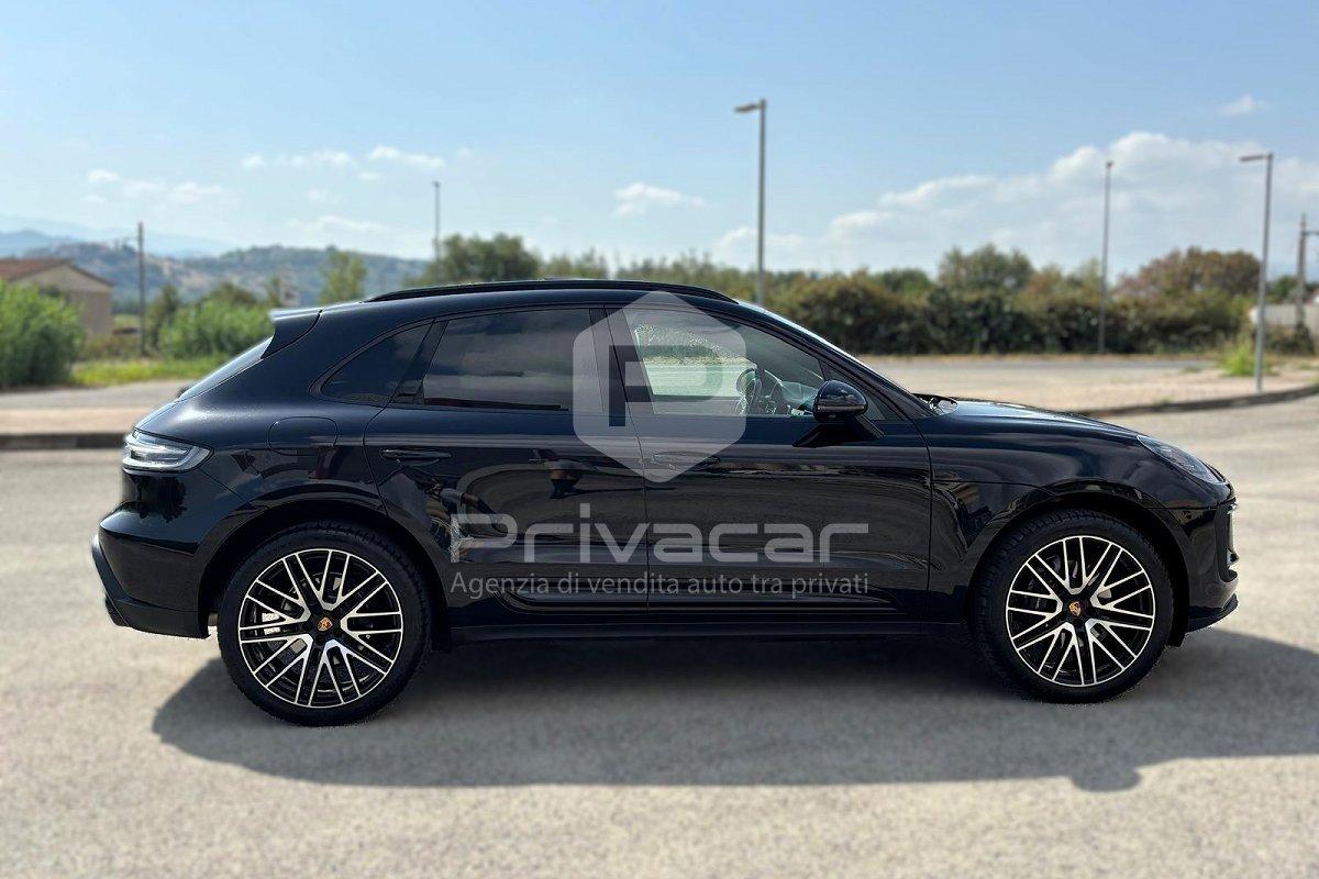 PORSCHE Macan 2.0