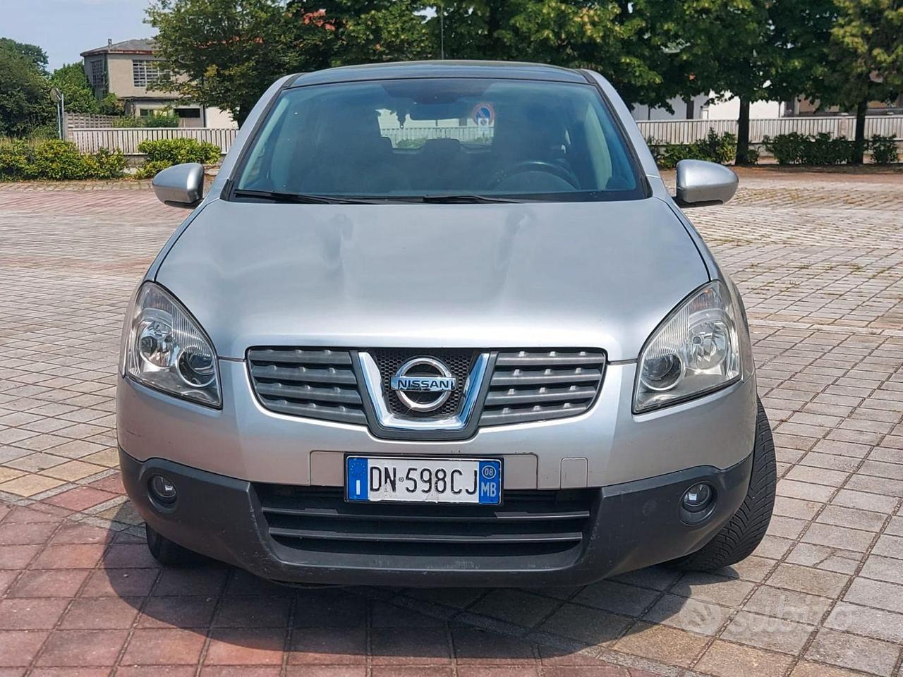 Nissan Qashqai Qashqai I 2008 2.0 dci Tekna dpf