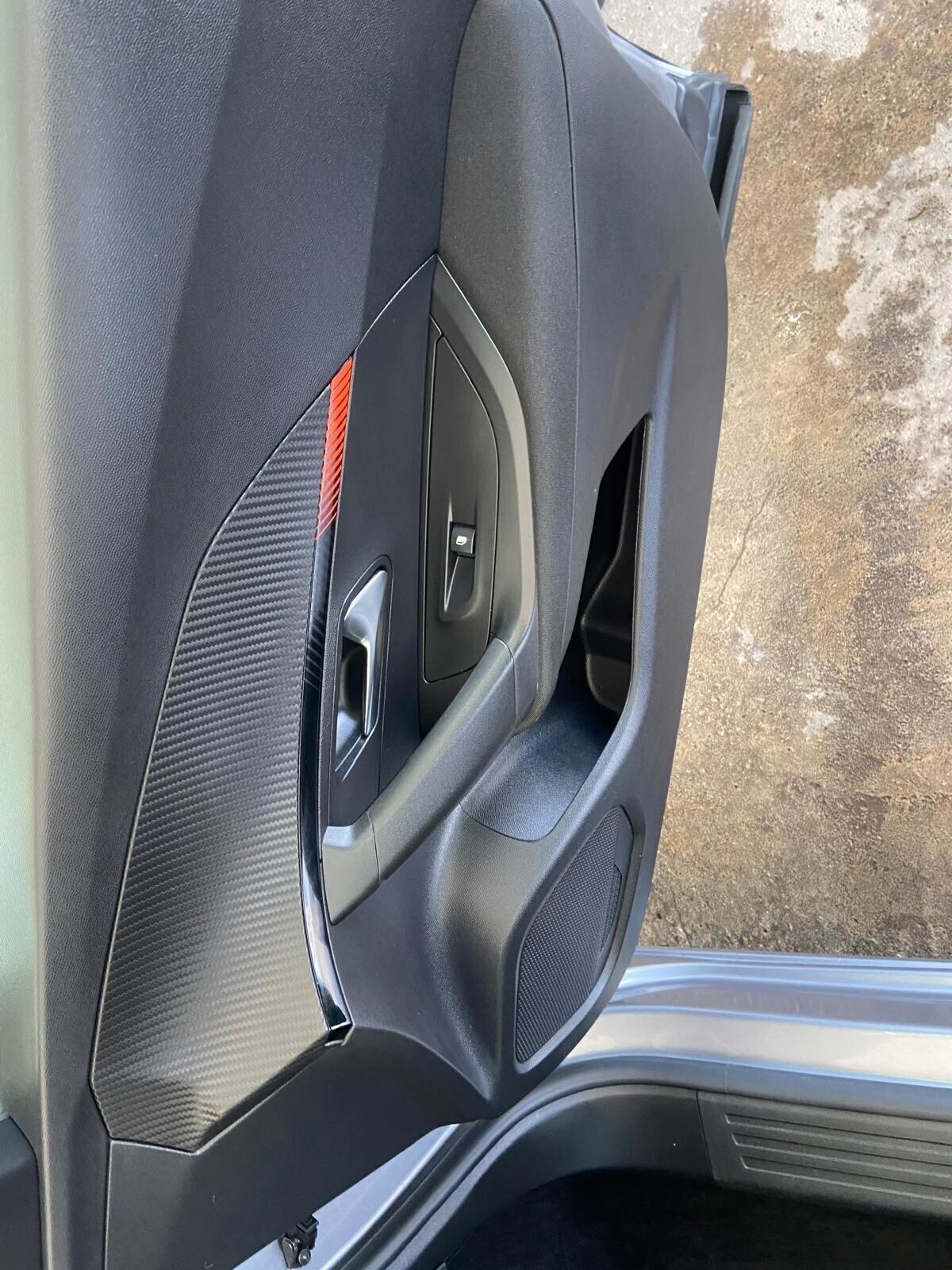 Peugeot 2008 PureTech 130 S&S EAT8 Active Pack