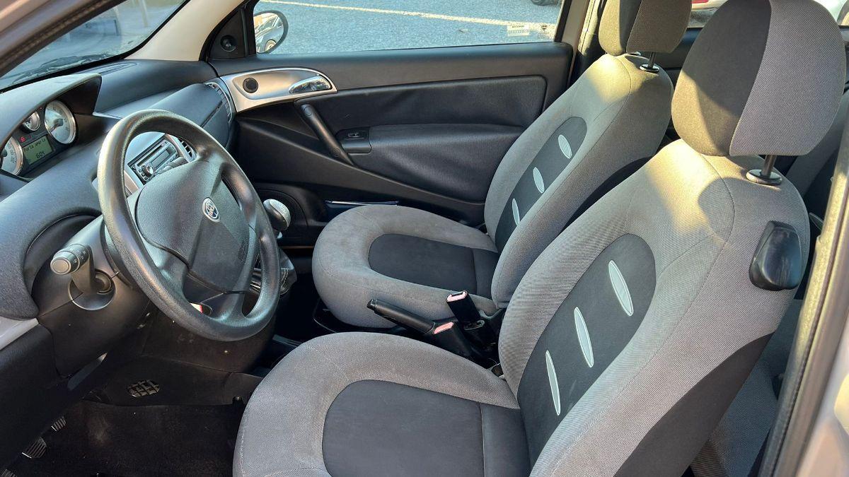 LANCIA - Ypsilon 1.2 8v New Oro (oro)