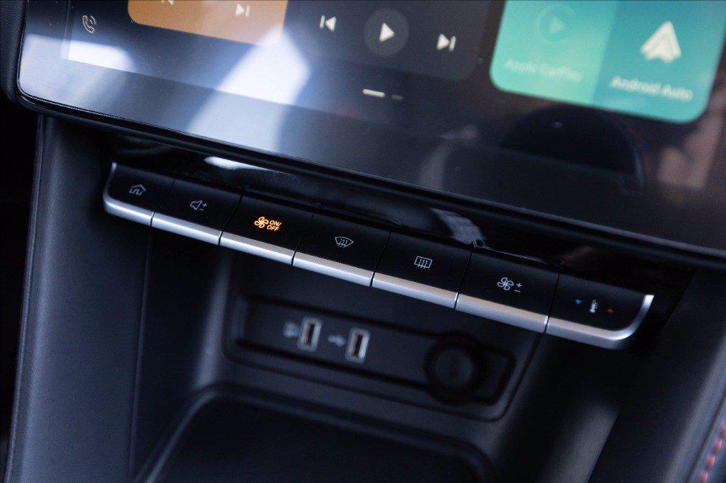 MG ZS 1.5 Luxury del 2024