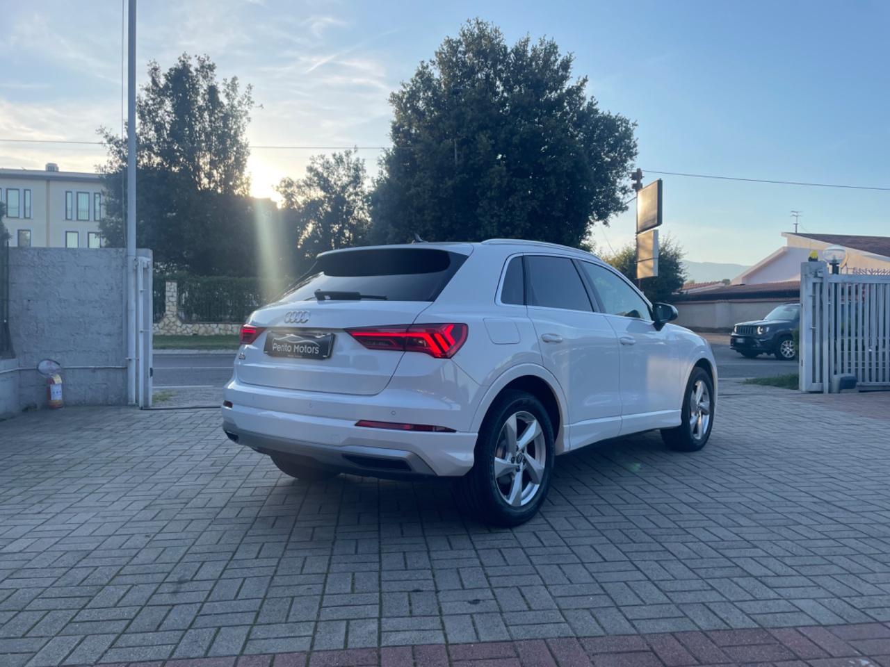 Audi Q3 35 TDI S tronic Business Advanced
