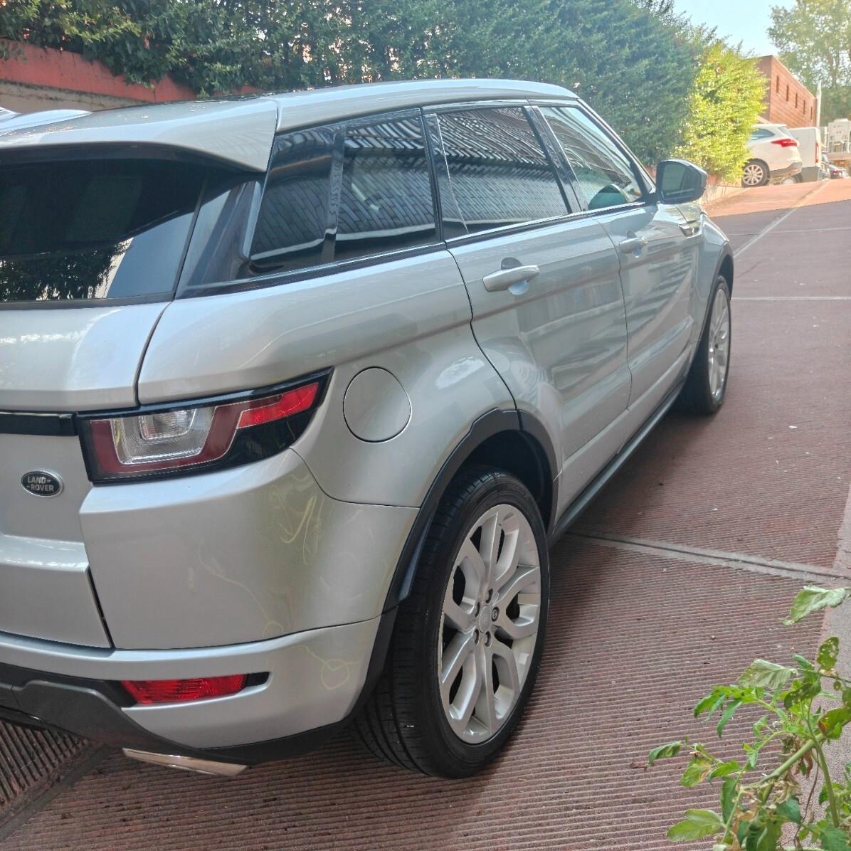 Land Rover Range Evoque 2.0 TD4 180 CV 5p. Autobiography