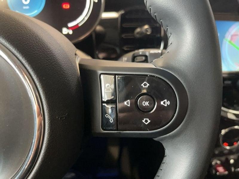 MINI Mini 5 porte 1.5 Cooper Essential auto 5porte