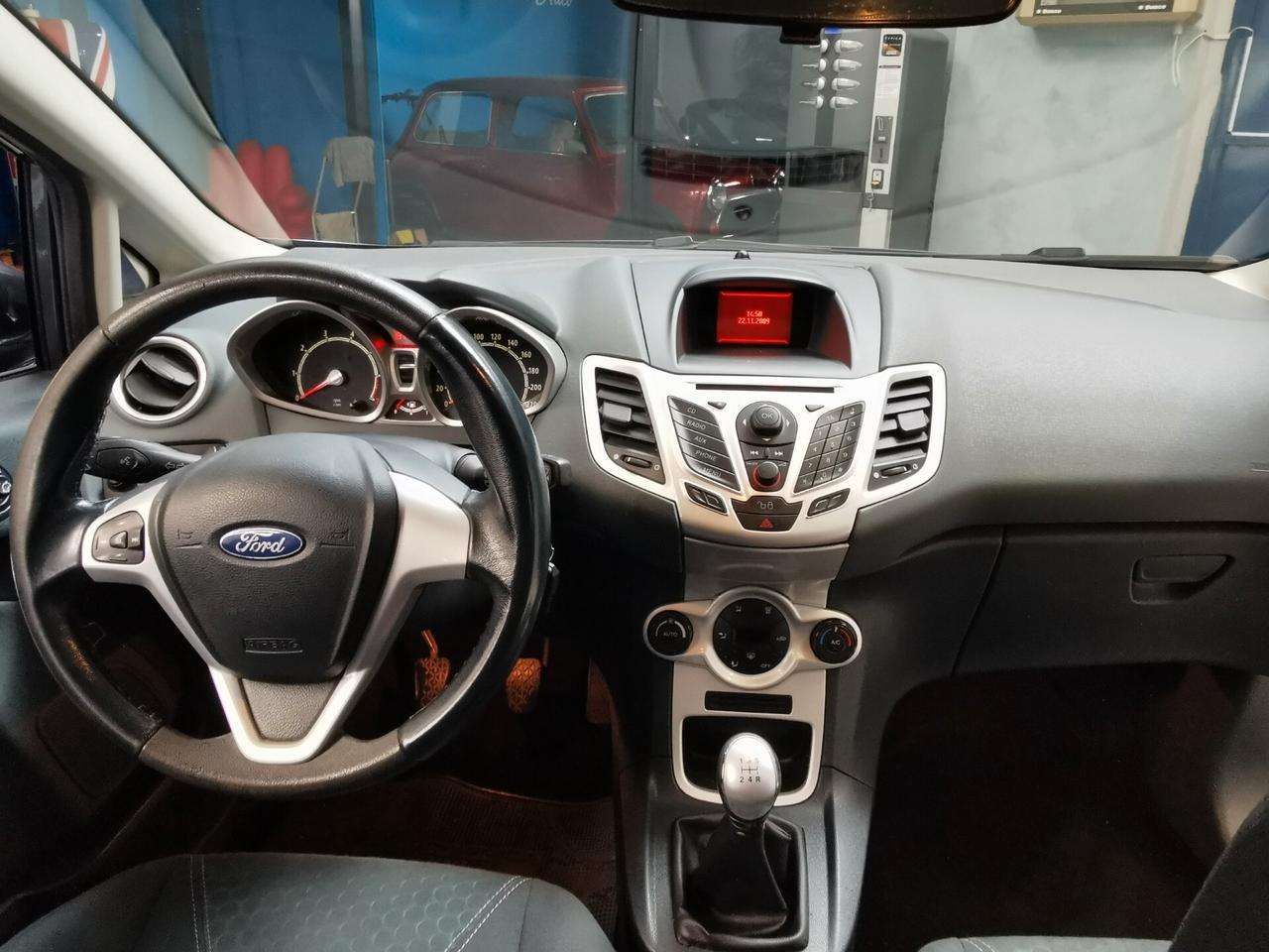 Ford Fiesta 1.4 Bz.- GPL Titanium GARANZIA 12 MESI