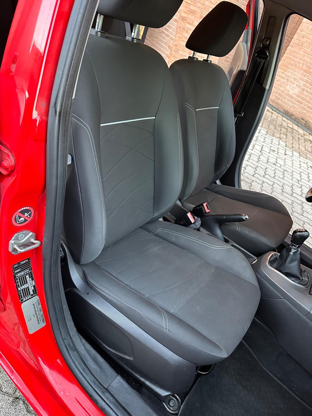 Ford Fiesta 1.4 5p. Bz.- GPL Titanium