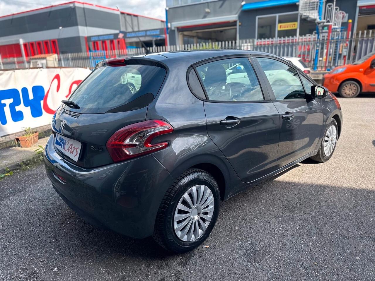Peugeot 208 1.2 VTi 82 CV 5 porte Access NEOPATENTATI