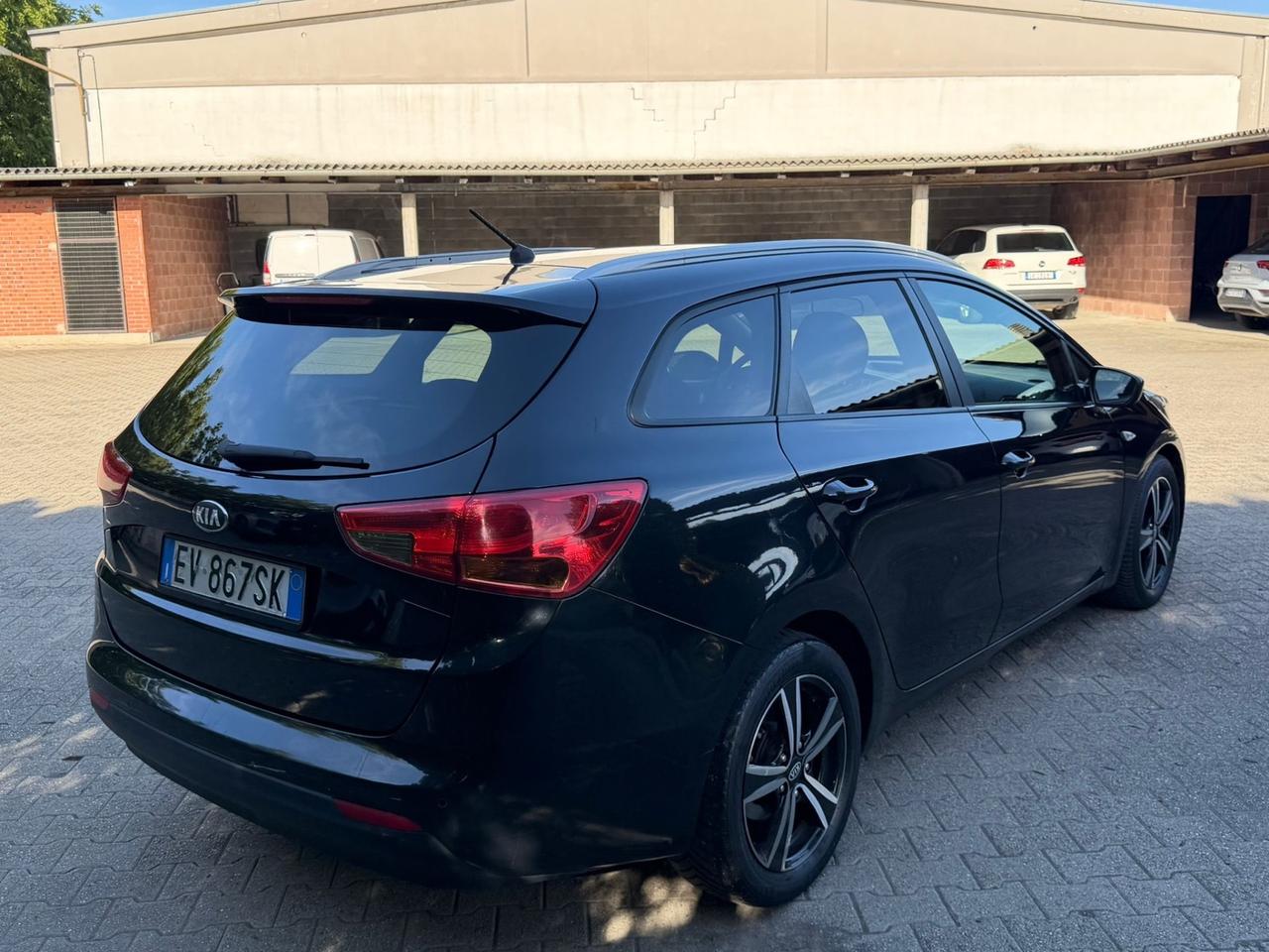 Kia Ceed cee'd 1.4 CRDi 5 porte Cool