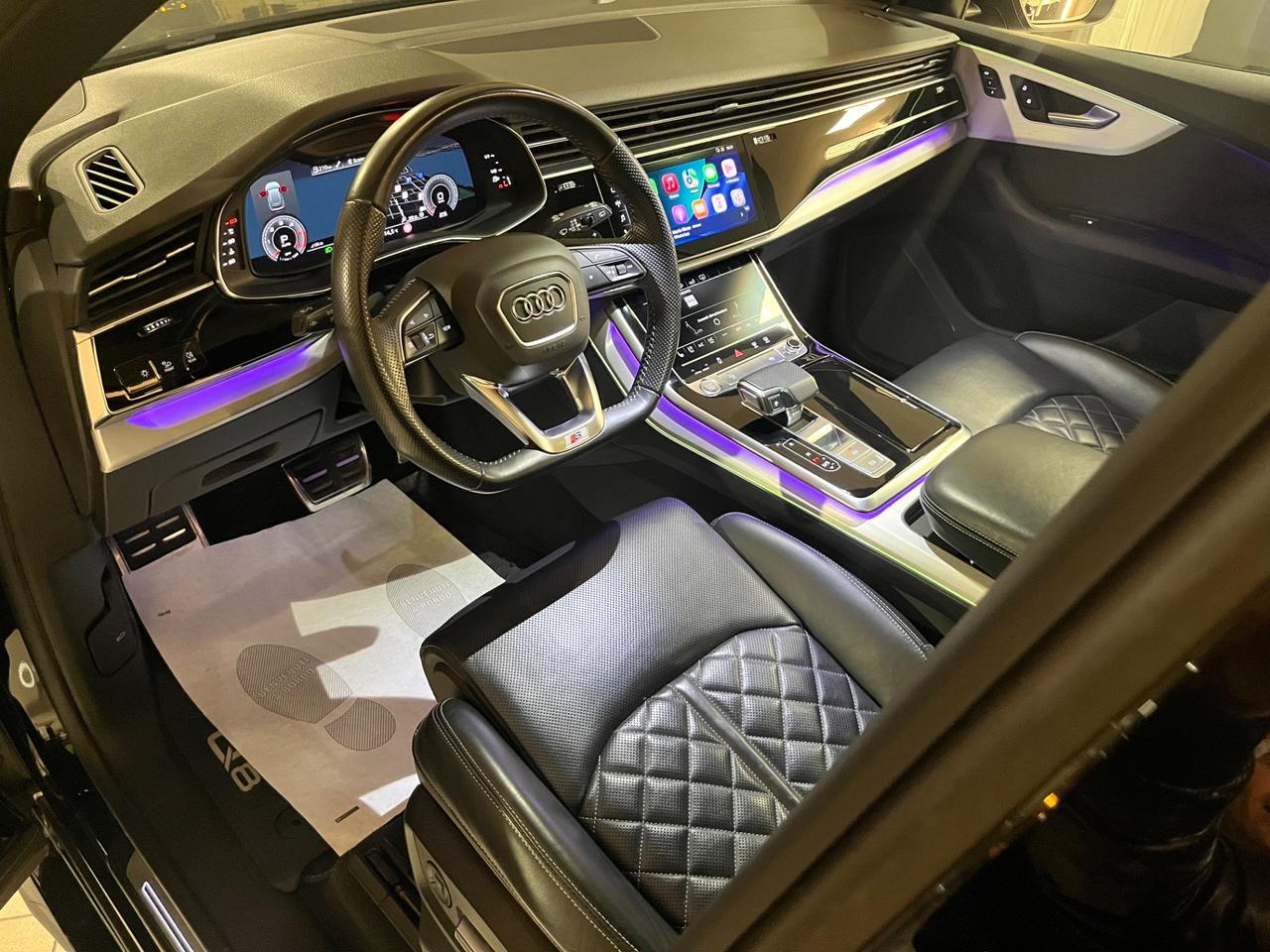 Audi Q8 45 TDI quattro S-Line Matrix/Tetto iva ESPOSTA!!