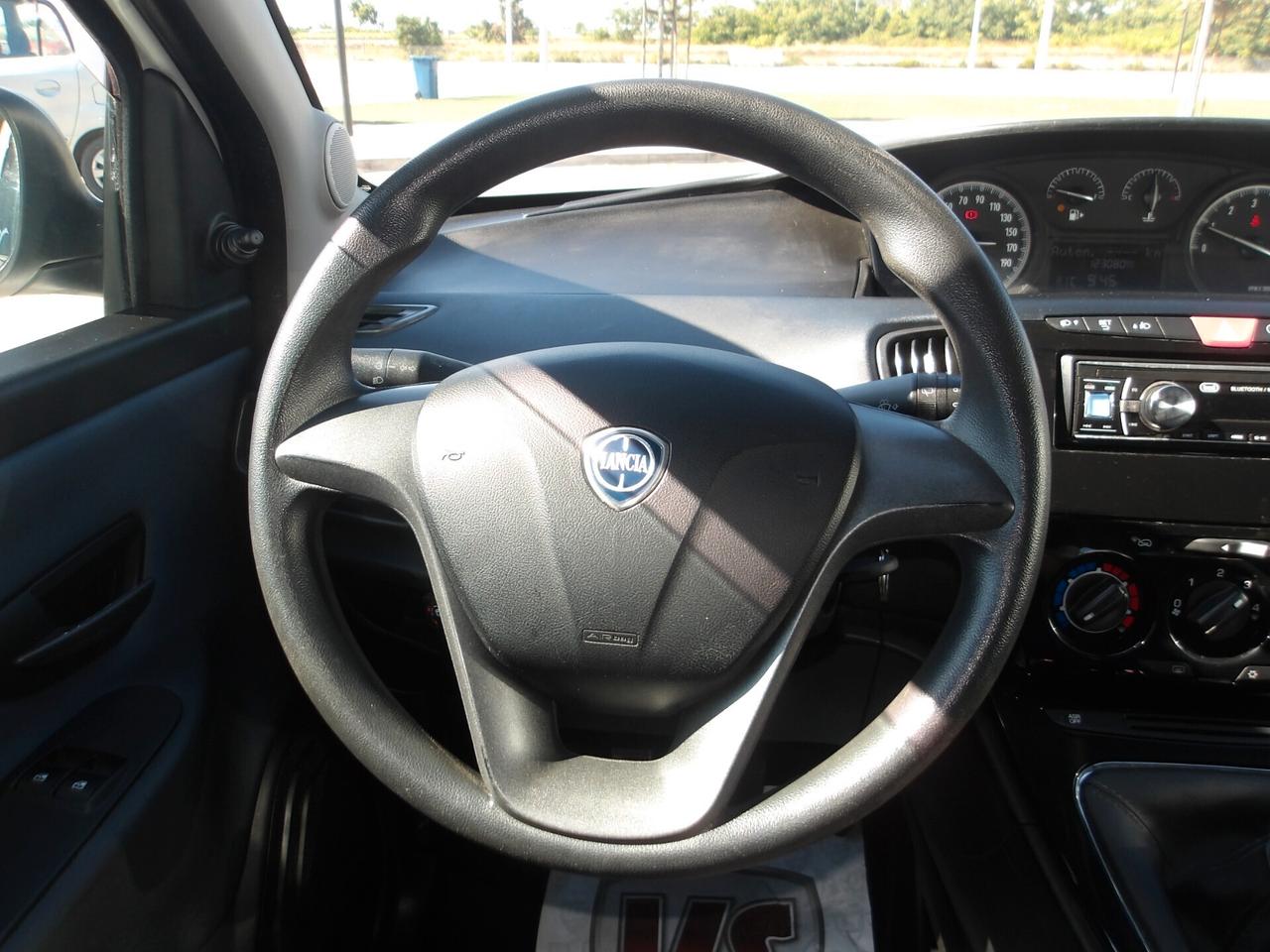 LANCIA YPSILON 1.2 BENZ/GPL -12/2016