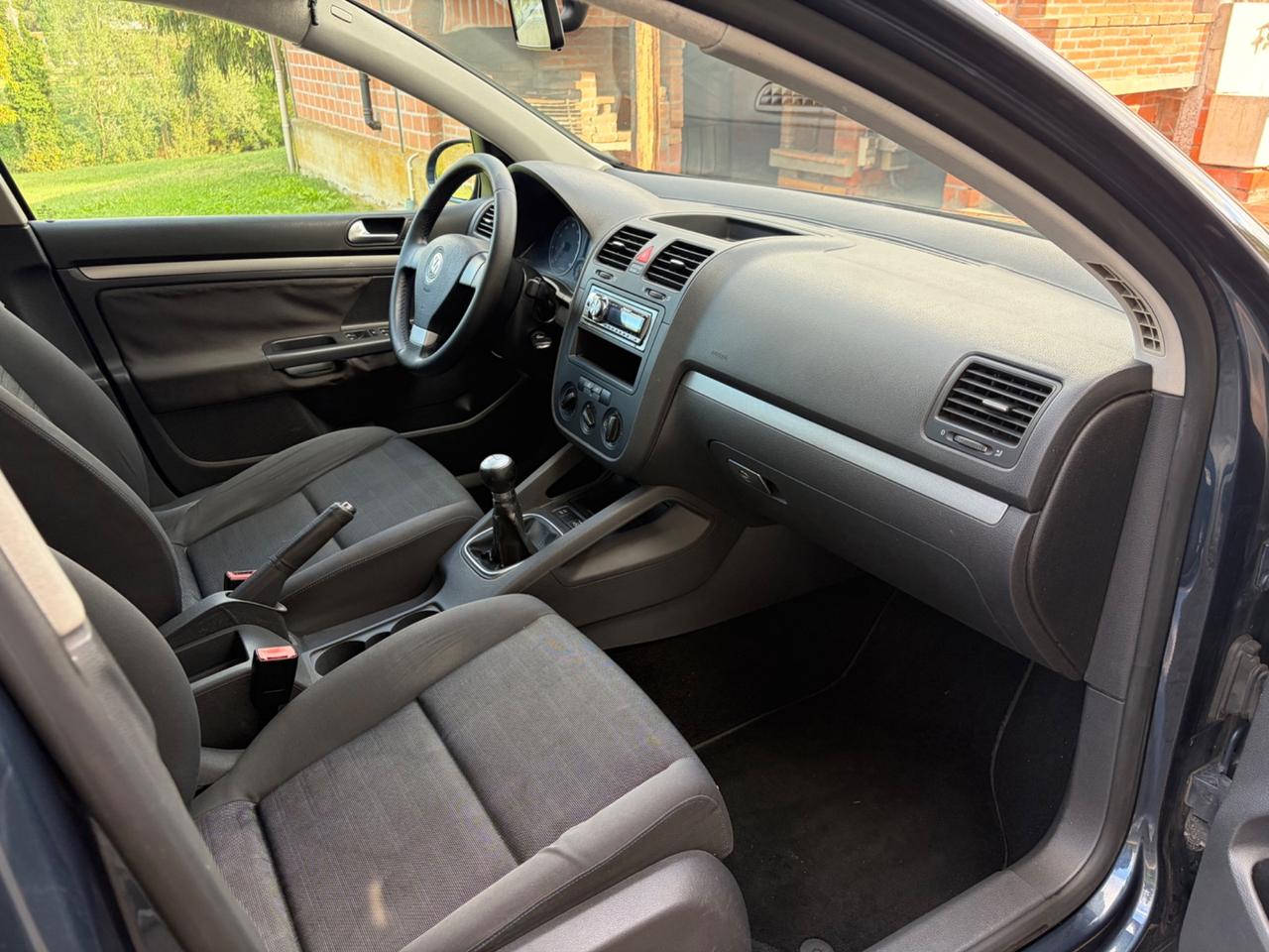 Volkswagen Golf 1.6 GPL