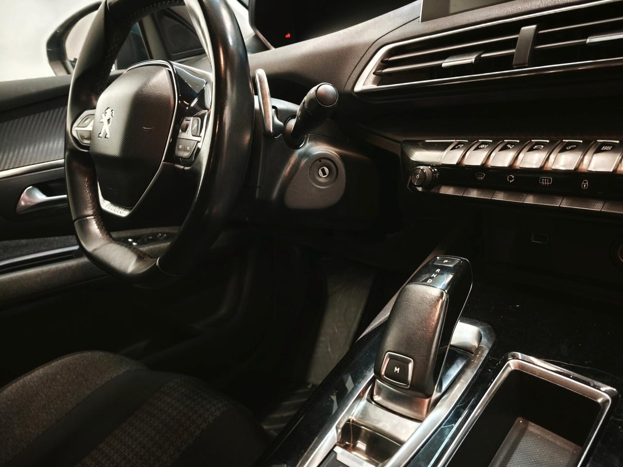 Peugeot 5008 Peugeot 5008 1.5 HDi 130 CV EAT8 Business