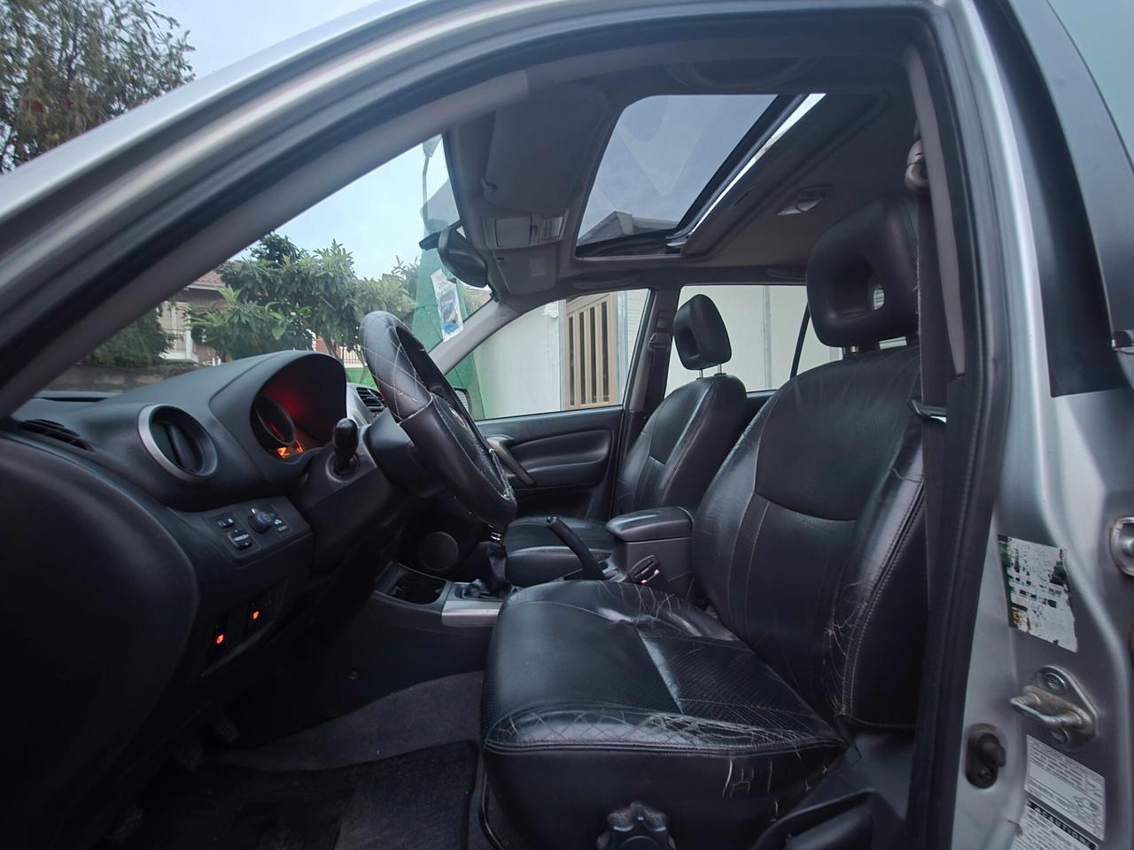 Toyota RAV 4 RAV4 2.0 Tdi D-4D cat 5 porte Sol