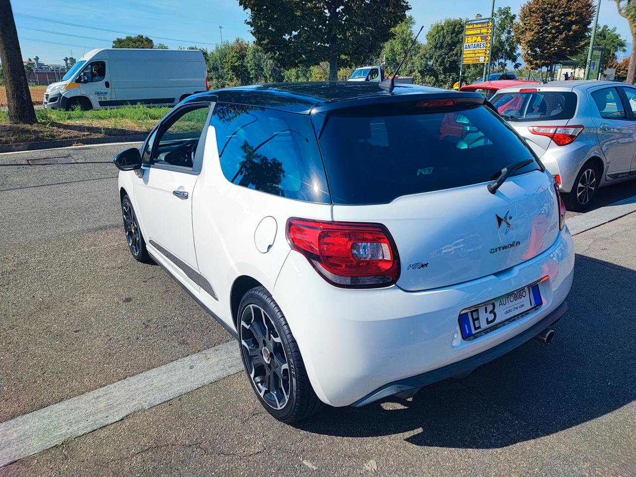 Ds DS3 3 1.2 VTi 82 Just Black