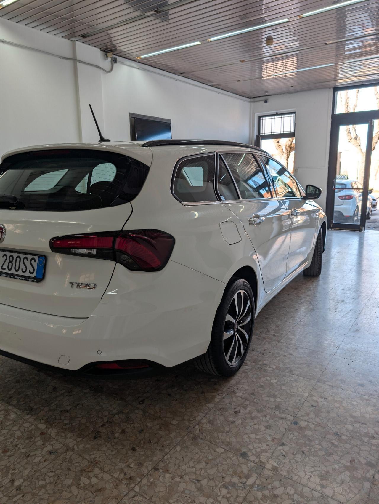 Fiat Tipo 1.6 Mjt SW Lounge