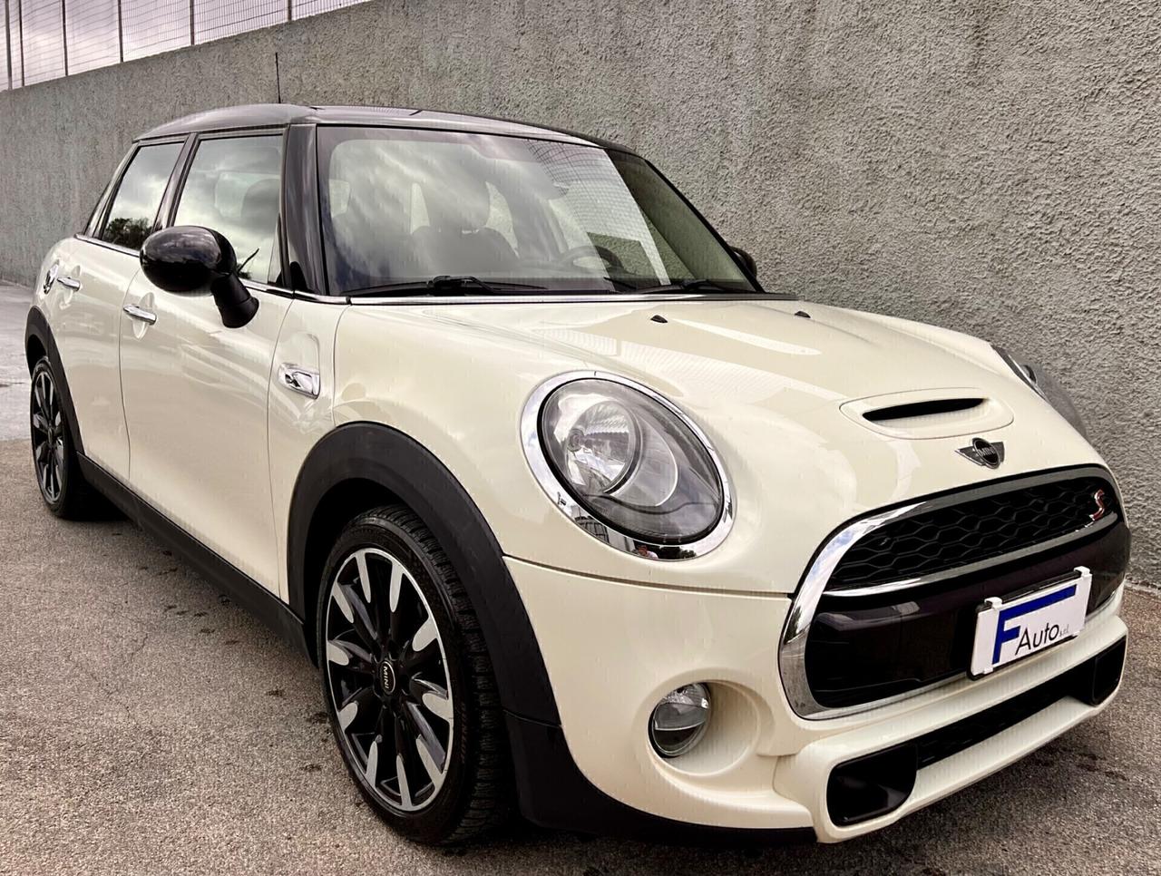 Mini Cooper SD 2.0 170cv 5 p.,cerchi diamantati,spoiler alettone post.,paraurti S,ecc.