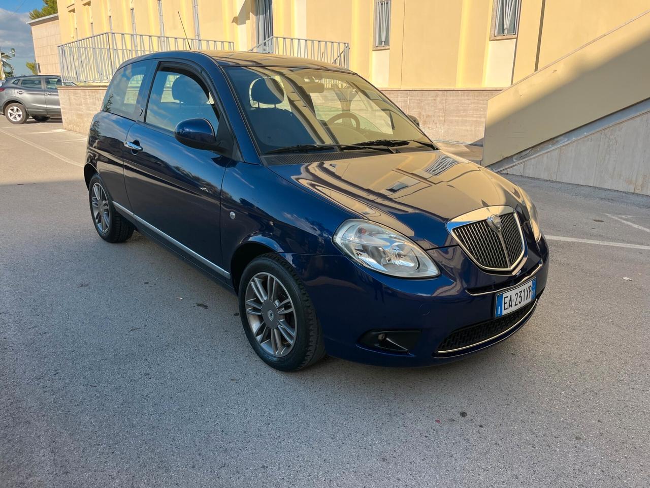 Lancia Ypsilon 1.2 Diva X Neo Patentati