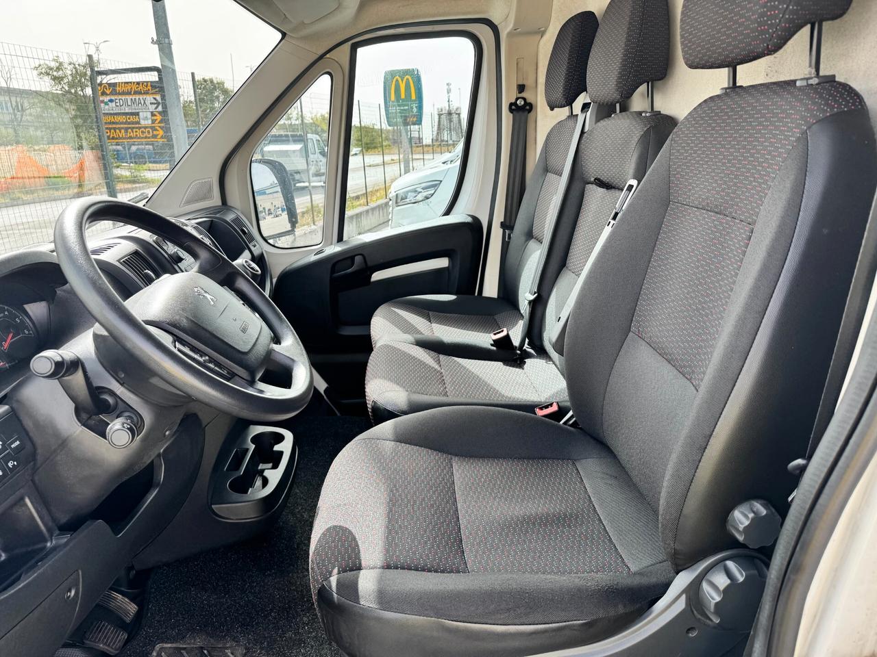 Peugeot Boxer 335 2.2 140cv L3H3 15.200+IVA