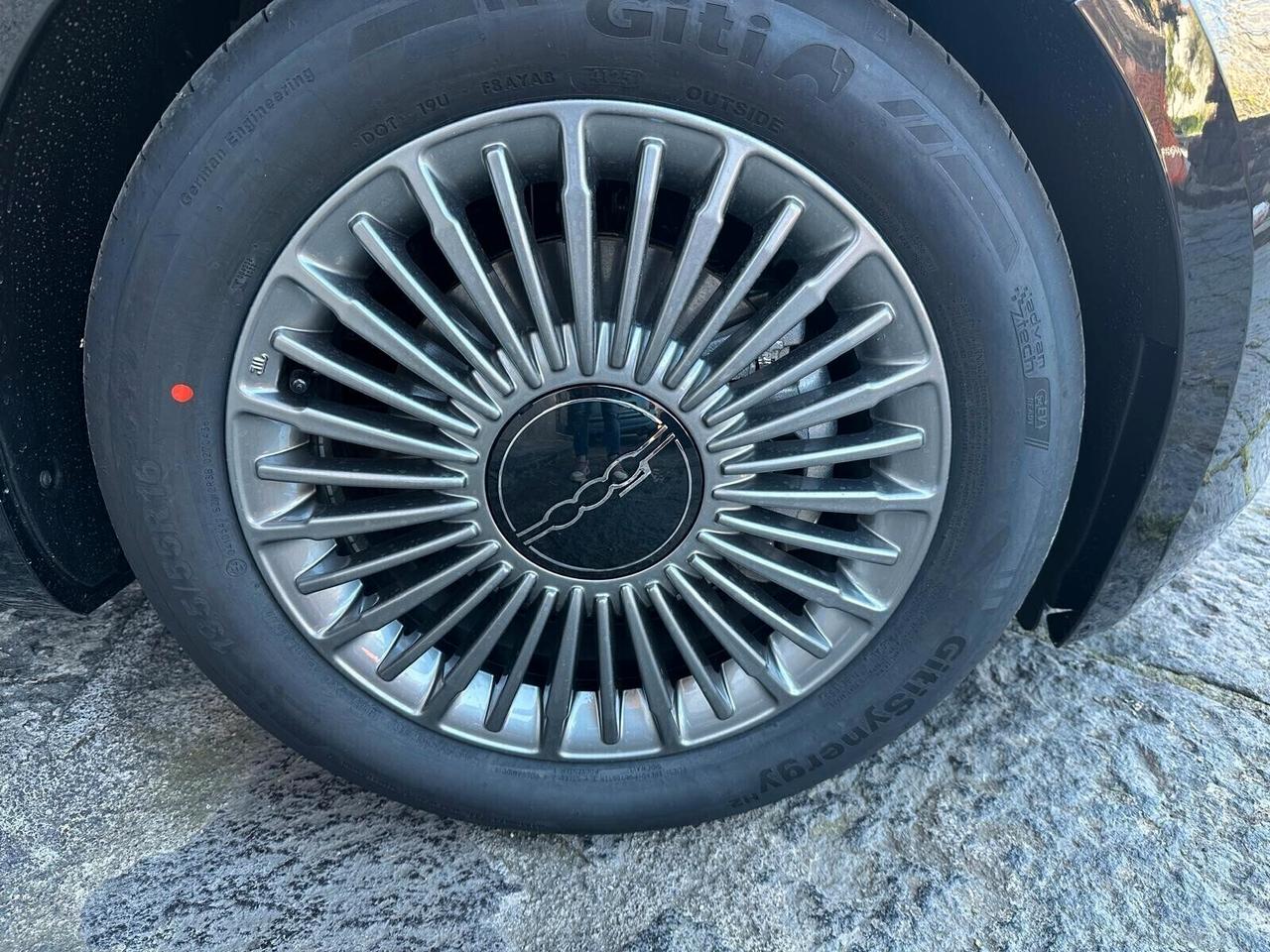 FIAT 500 HYBRID BERLINA POP 1.0 Hybrid Berlina MY 26