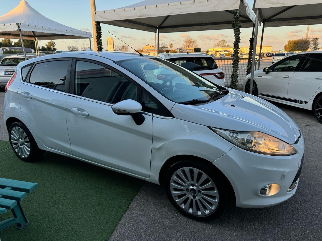 Ford Fiesta 1.4 TDCi 68CV 5 porte Titanium 2009