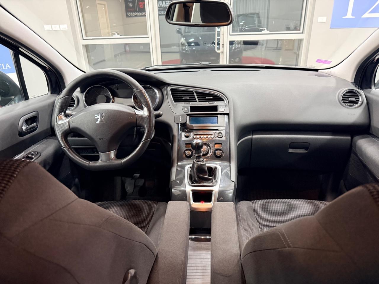 Peugeot 5008 1.6 HDi 115CV Active
