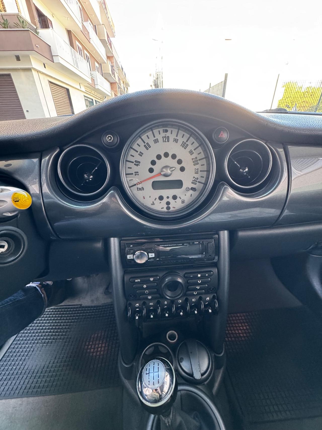 Mini 1.4 tdi One D Seven