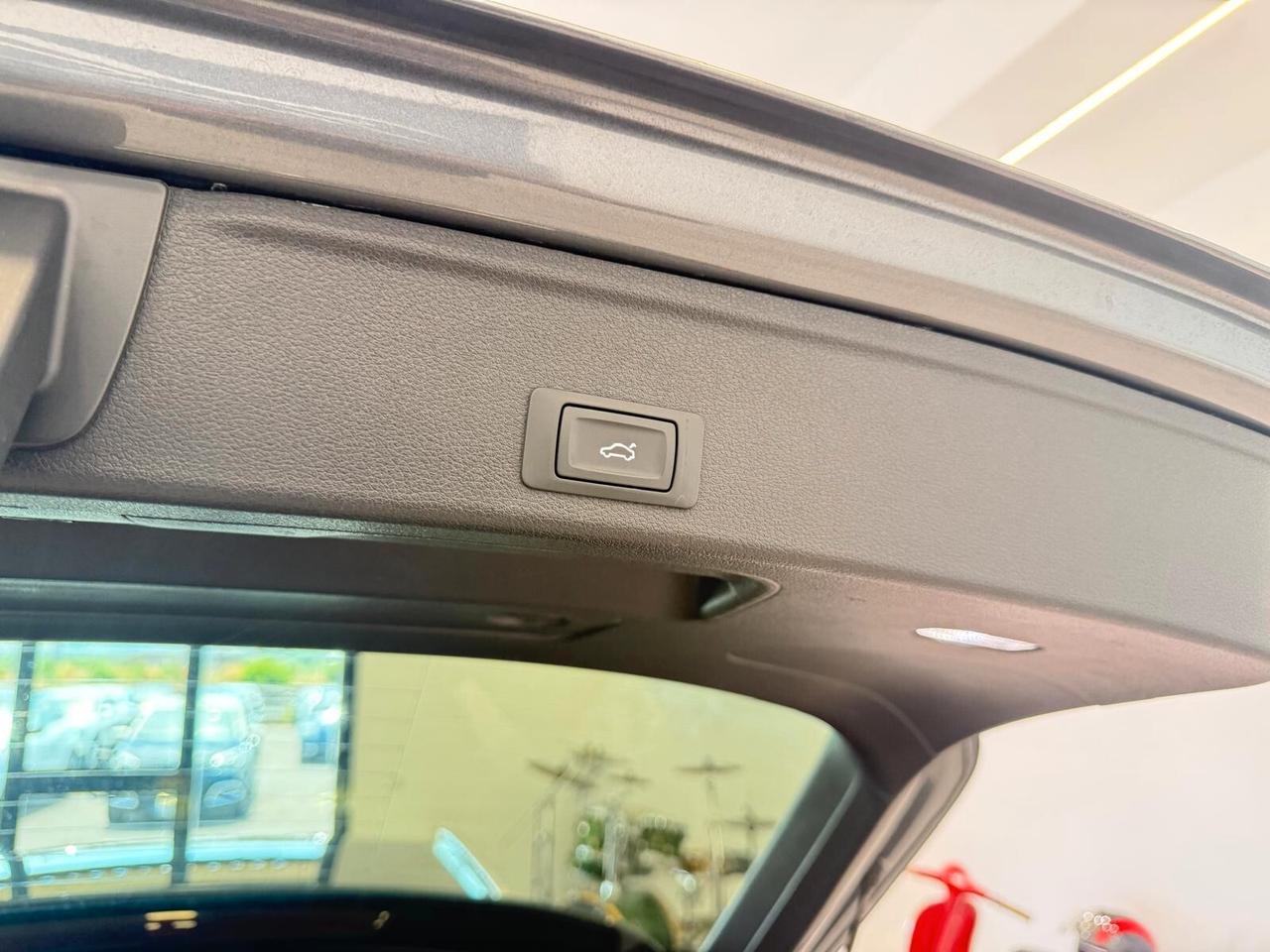Audi A4 Avant 40 TDI STRONIC SLINE EDITION 2019