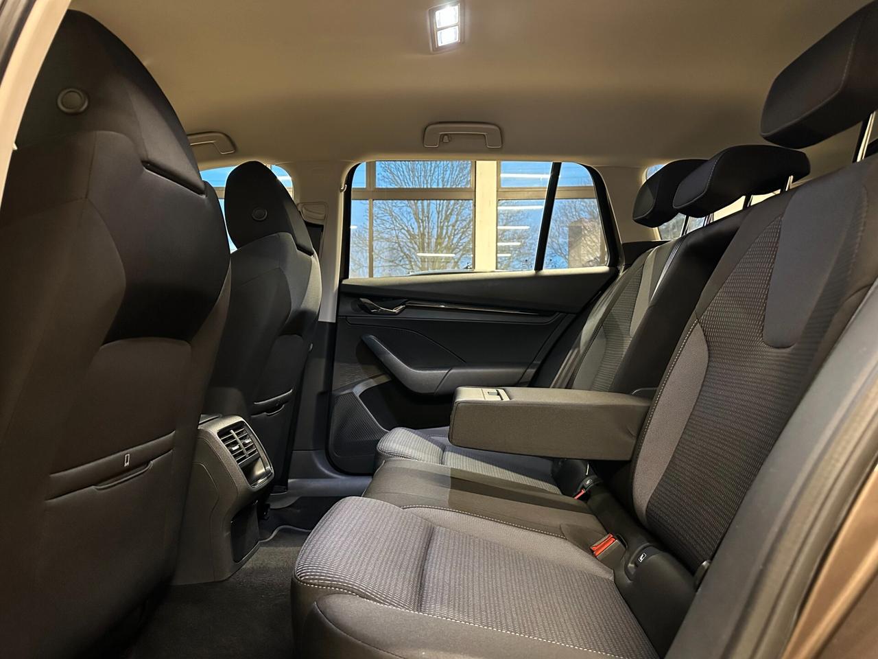 Skoda Octavia WAGON AMBITION 2.0 TDI DSG *CARPLAY*NAVI