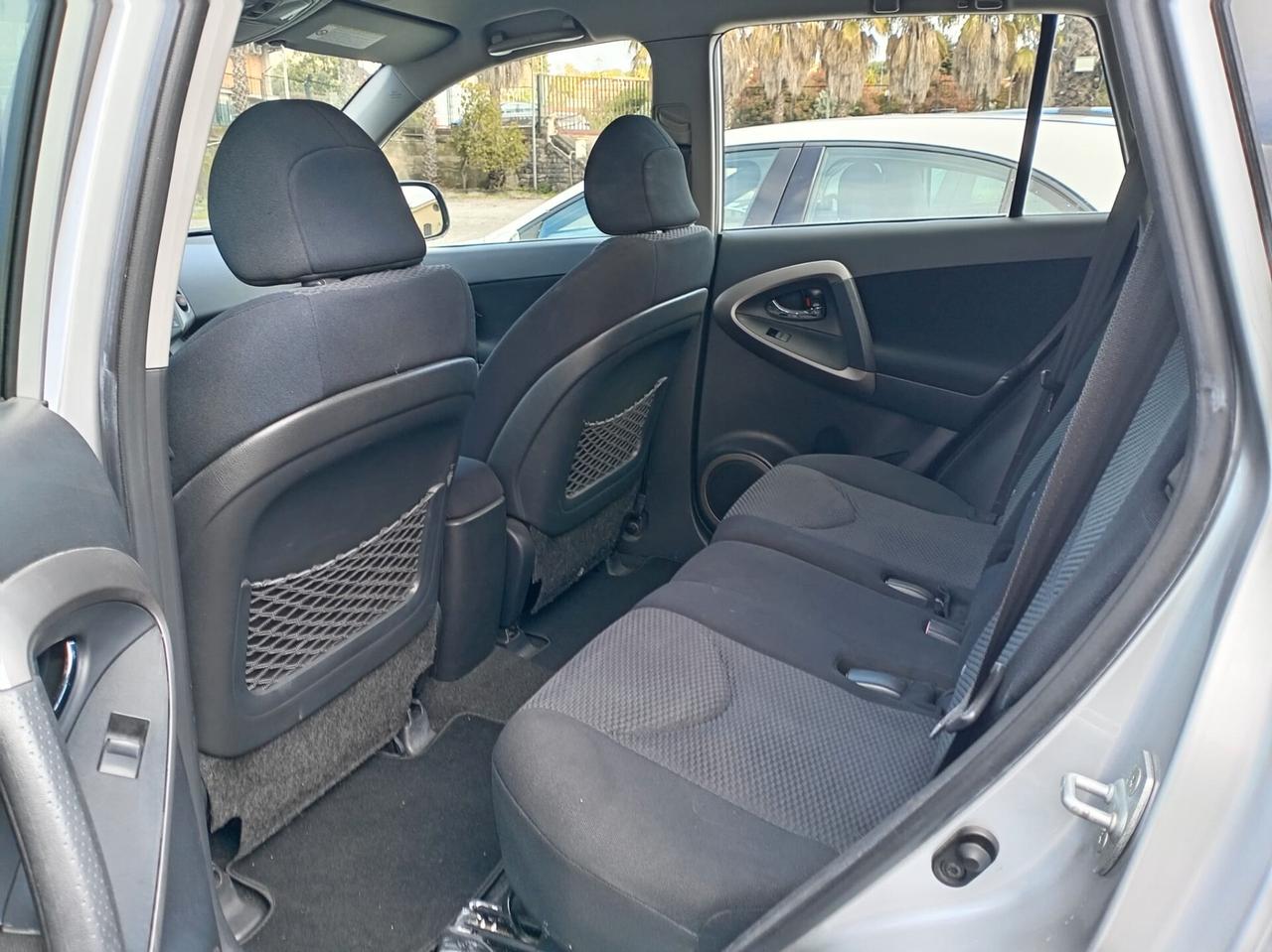 Toyota RAV 4 RAV4 2.2 D-4D 136 CV Luxury