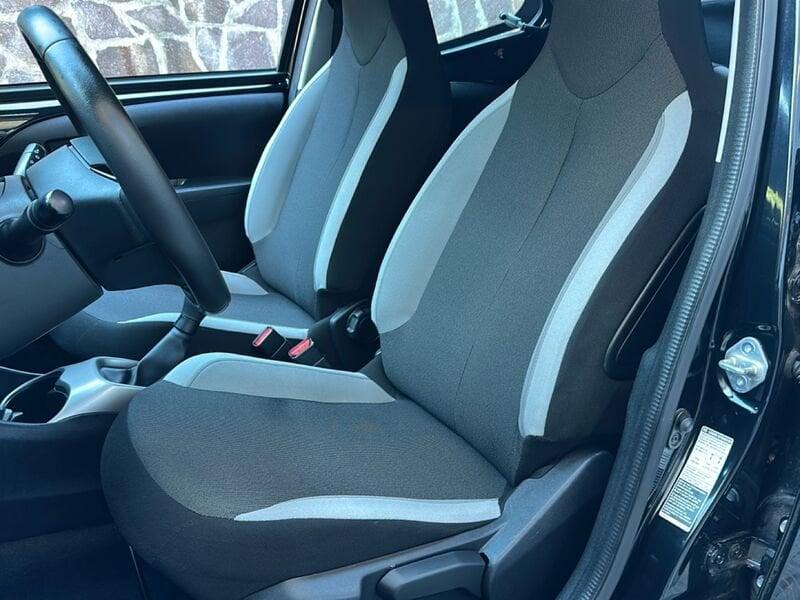 Toyota Aygo Aygo 1.0 VVT-i 69 CV 5 porte x-wave