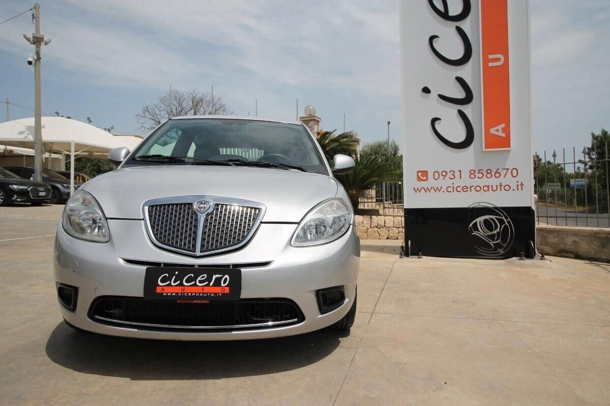 Lancia Ypsilon 1.3 MJT 75 CV New Oro|84000KM|2011