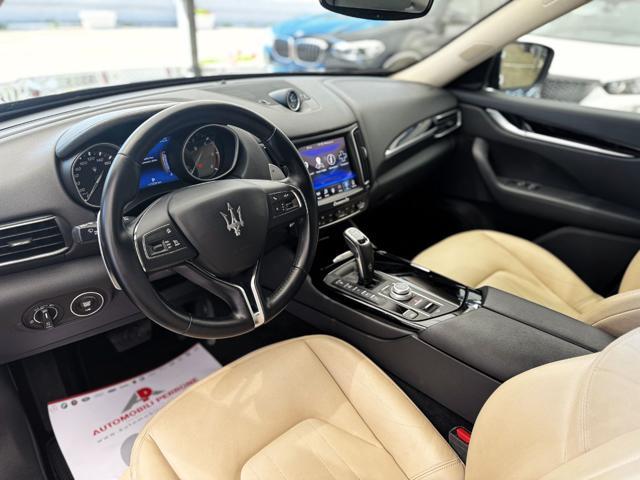 MASERATI Levante V6 Diesel 250cv AWD Granlusso (Tetto/APP/Retro)