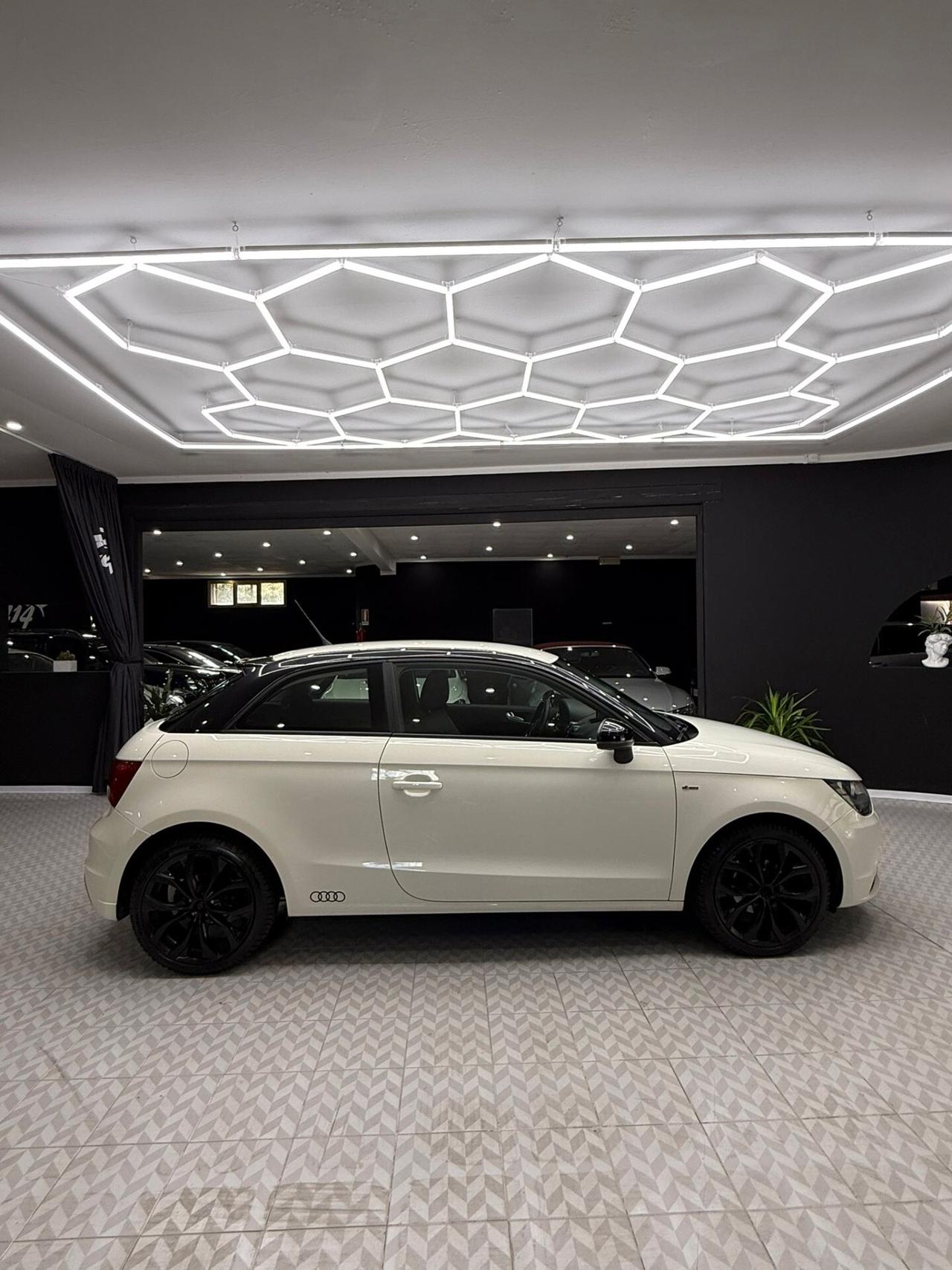 Audi A1 1.6 TDI S tronic Ambition