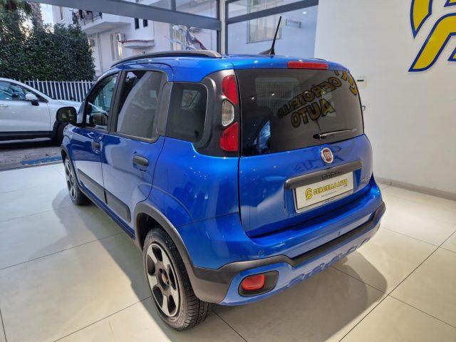 FIAT Panda CROSS 1.0 FireFly S&S Hybrid DA ?159,00 MENSILI