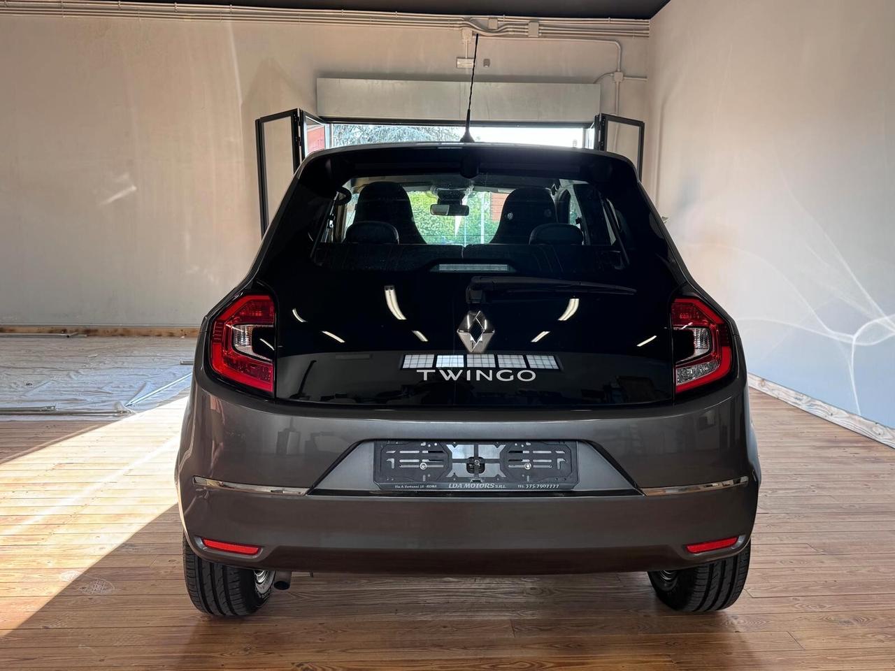Renault Twingo 0.9 93cv INTENS NEOPATENTATI TURBO, AUTOMATICA,PELLE,NAVI,UNIPRO