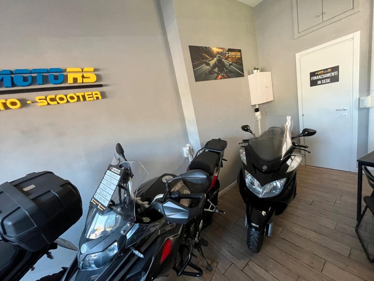 YAMAHA MAJESTY 400