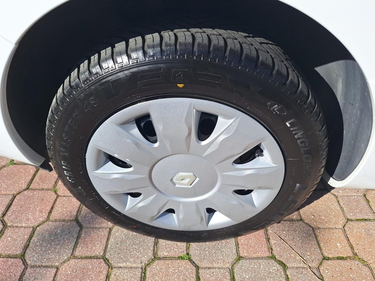 Renault Clio 1.2 16V 5 porte Dynamique