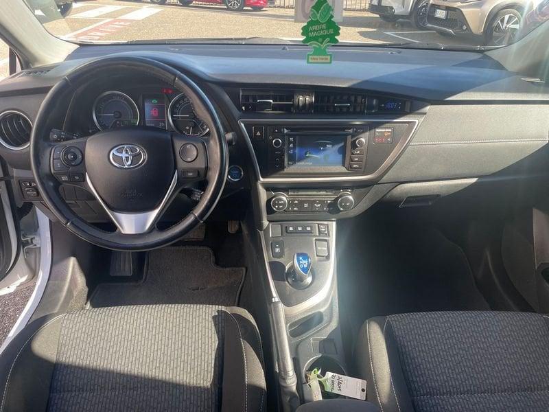 Toyota Auris Hybrid Active +