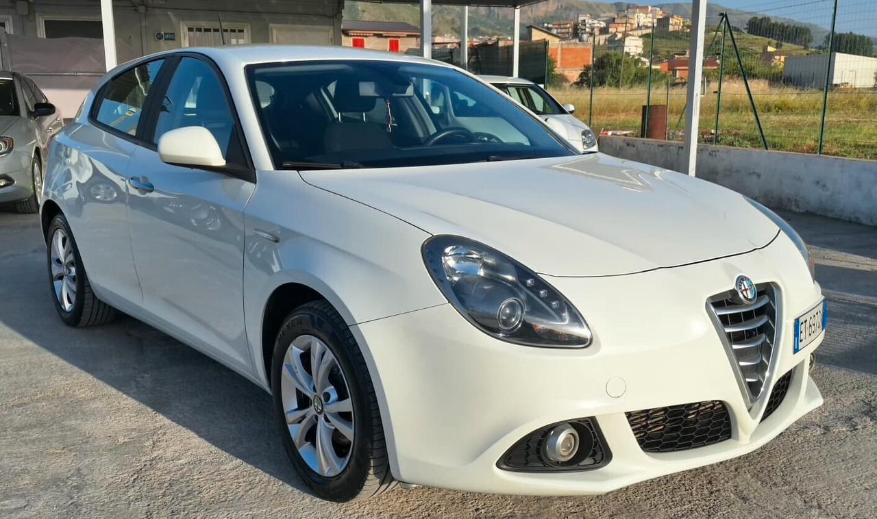 Alfa Romeo Giulietta 1.6 JTDm-2 105 CV Exclusive