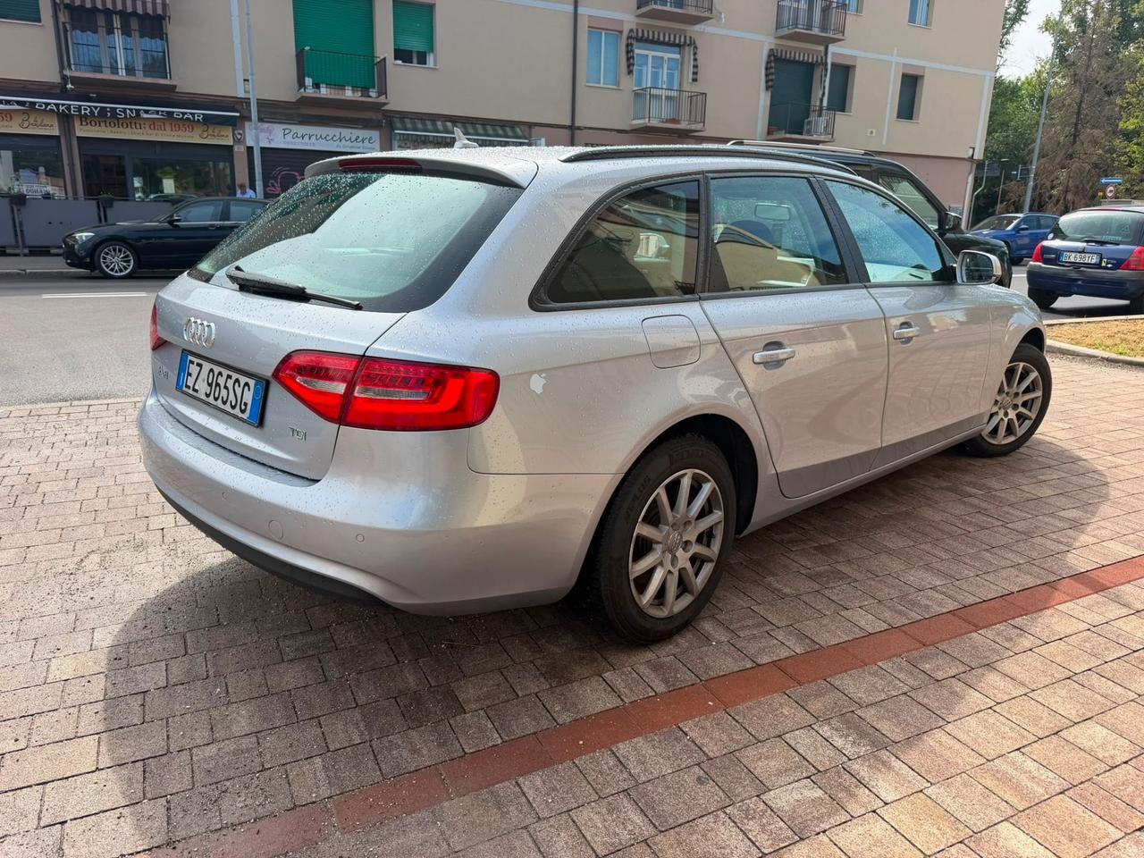 Audi A4 Avant 2.0 TDI clean diesel Business Plus
