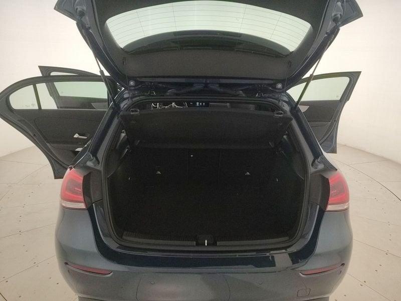 Mercedes-Benz Classe A A 200 d Sport auto