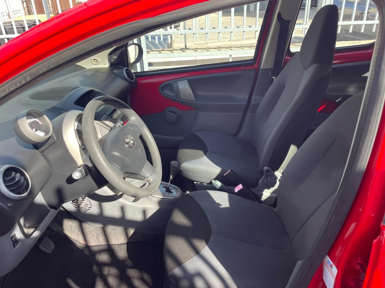 Toyota Aygo 1.0 12V VVT-i 5 porte Sol