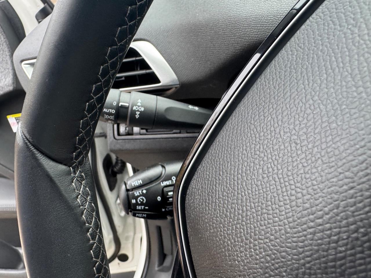 Peugeot 3008 BlueHDi 130 S&S Allure