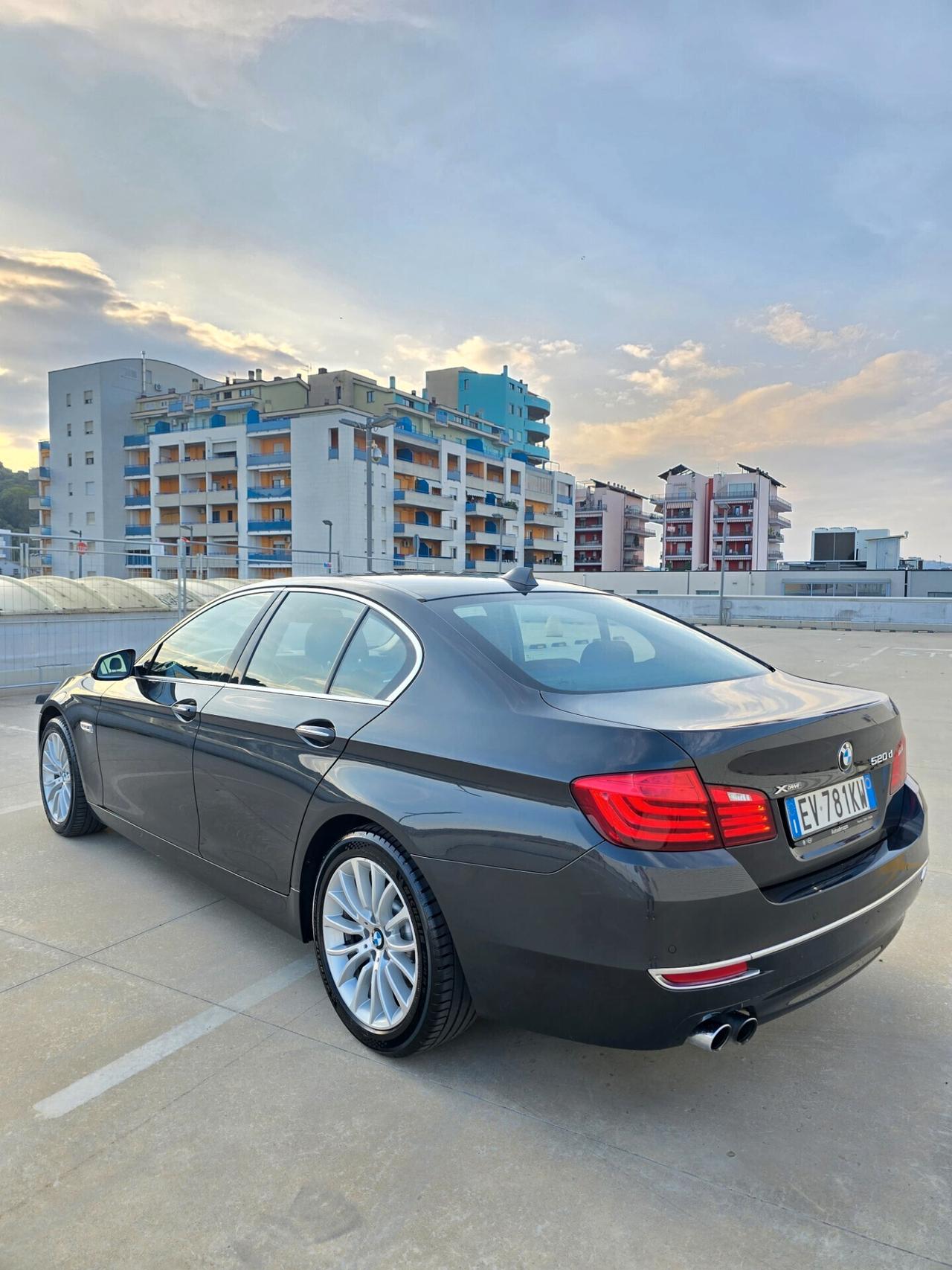 Bmw 520 525d xDrive Luxury